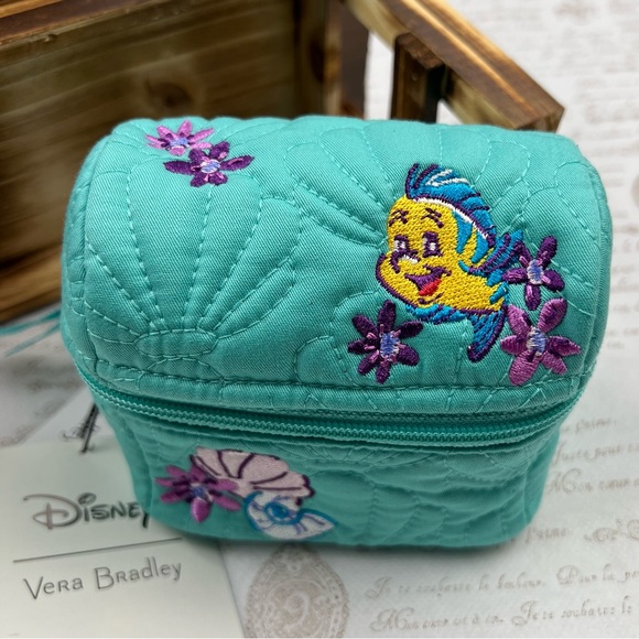 NWT Vera Bradley Little Mermaid Small
Treasure Chest Case Sold Out - Picture 3 of 11